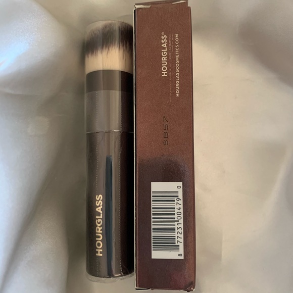 Hourglass Other - Hourglass Seamless Finish Foundation Brush